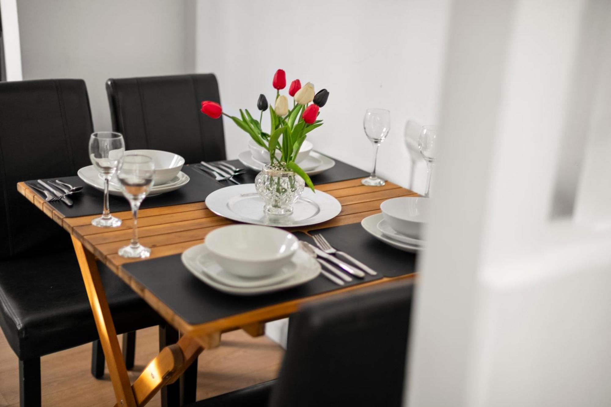 Stunning 2br With Wifi And Sleeps 5 In Paddington Appartement Londen